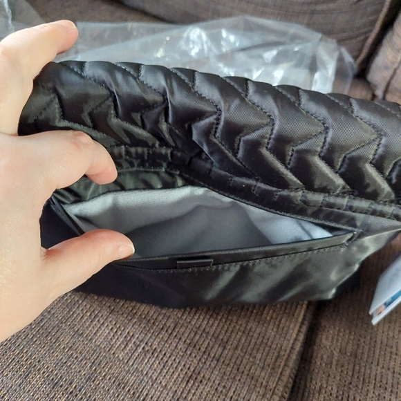 NWT Lug Soar Crossbody in Midnight Black - Picture 2 of 9